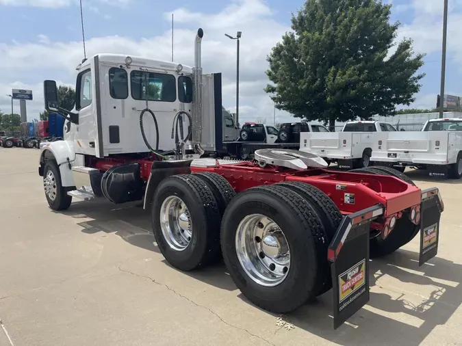 2022 Peterbilt 567