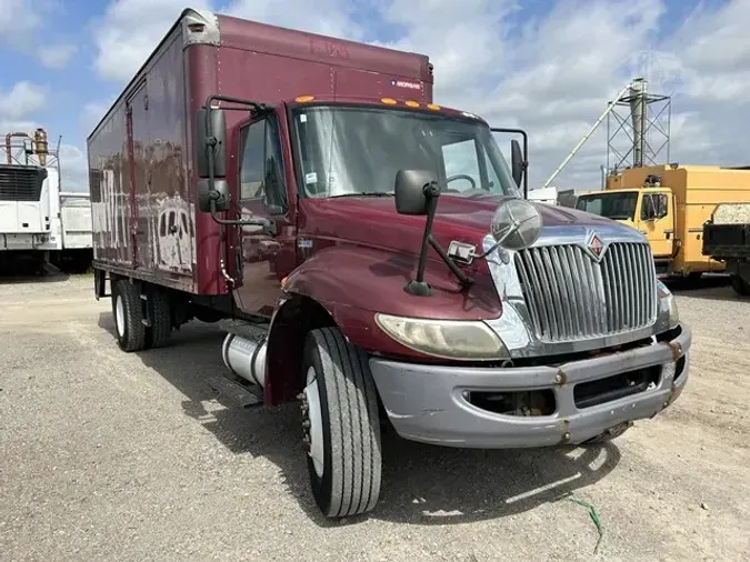 2014 INTERNATIONAL DURASTAR 4300