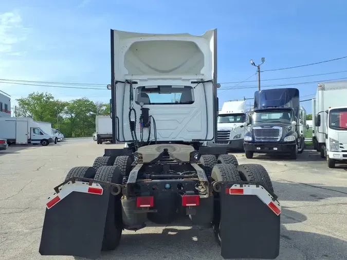2018 NAVISTAR INTERNATIONAL LT625 DAYCAB T/A