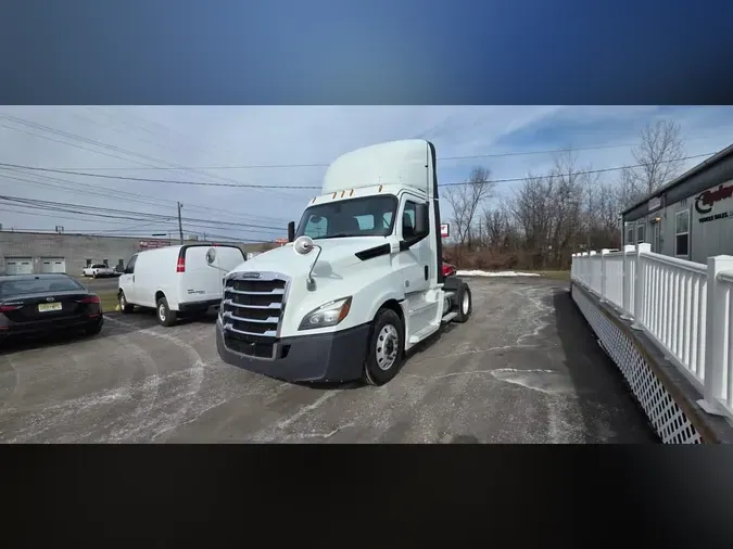 2020 FREIGHTLINER/MERCEDES NEW CASCADIA 1264b18194a4f26a77735b70fe21618416b