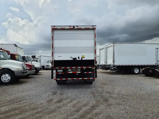 2019 FREIGHTLINER M2 106