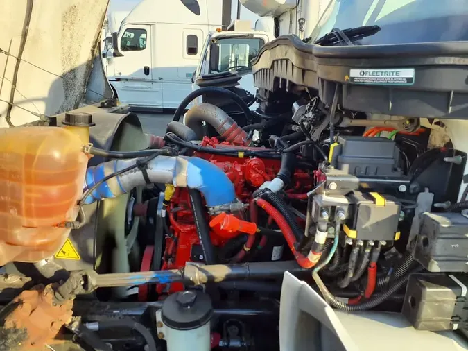 2020 NAVISTAR INTERNATIONAL MV607 (4X2)