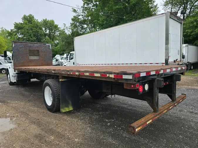 2016 FREIGHTLINER/MERCEDES M2 106