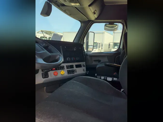 2019 FREIGHTLINER NEW CASCADIA PX12664