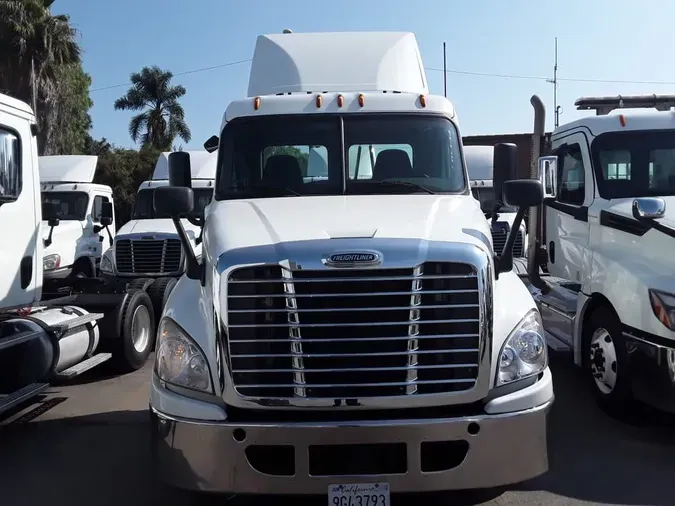 2018 FREIGHTLINER CASCADIA 125
