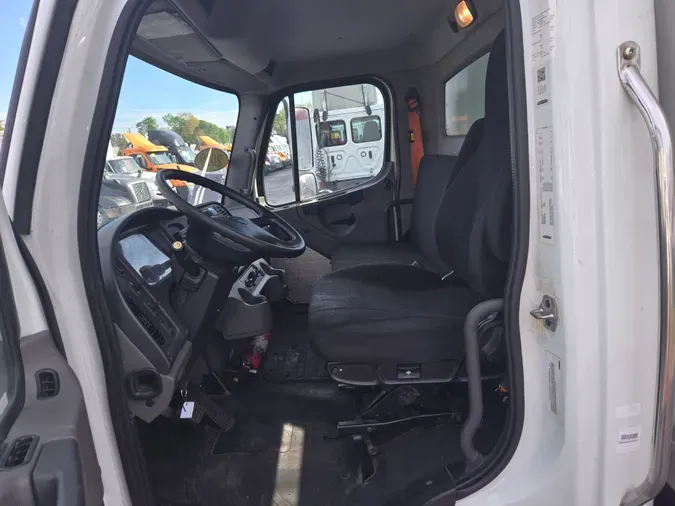 2019 FREIGHTLINER/MERCEDES M2 106