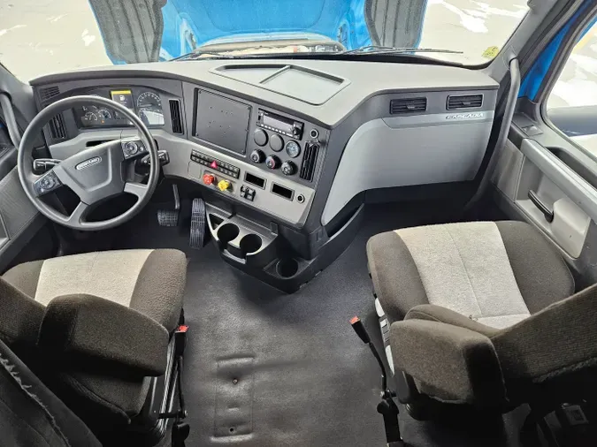 2022 Freightliner Cascadia