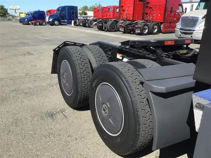 2023 FREIGHTLINER CA1264b2e060d200295481a44c7ede71edd1a