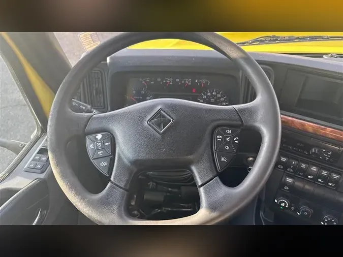 2018 INTERNATIONAL RH613