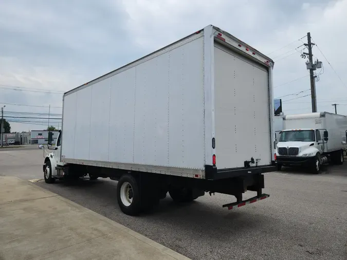 2013 FREIGHTLINER/MERCEDES M2 106