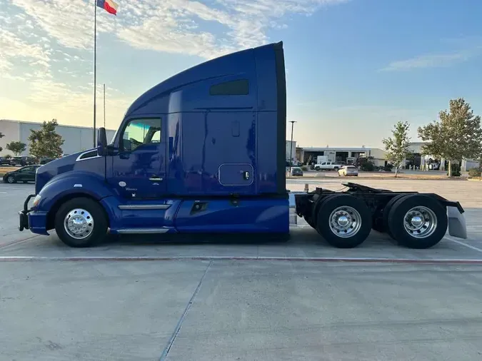 2022 Kenworth T6804b38648f05db2d4596efd8100fff55a6