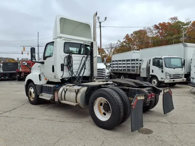 2021 NAVISTAR INTERNATIONAL LT625 DAYCAB S/A