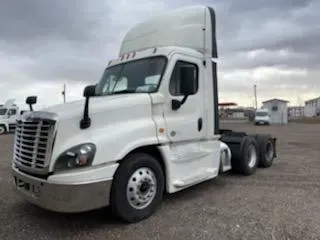 2017 Freightliner CASCADIA 125