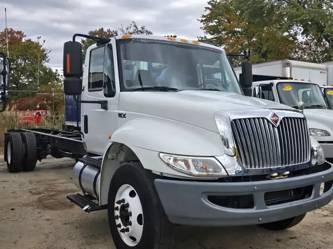 2019 NAVISTAR INTERNATIONAL 4300
