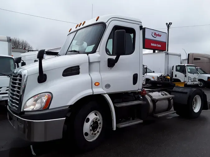 2016 FREIGHTLINER/MERCEDES CASCADIA 1134b44bd1ad7c9d595d29e9cbbdfaf79ff