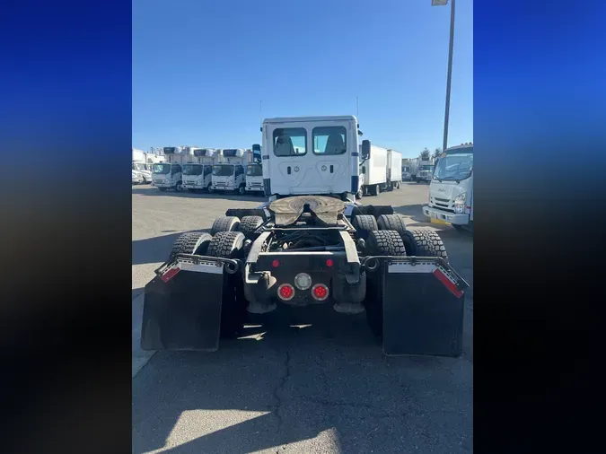 2018 FREIGHTLINER/MERCEDES CASCADIA 125