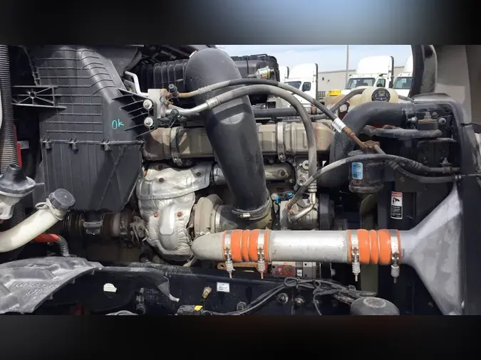 2021 Freightliner Cascadia 126