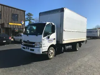 2018 HINO TRUCK 155