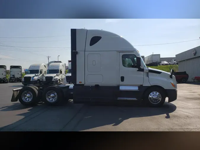 2020 Freightliner Cascadia