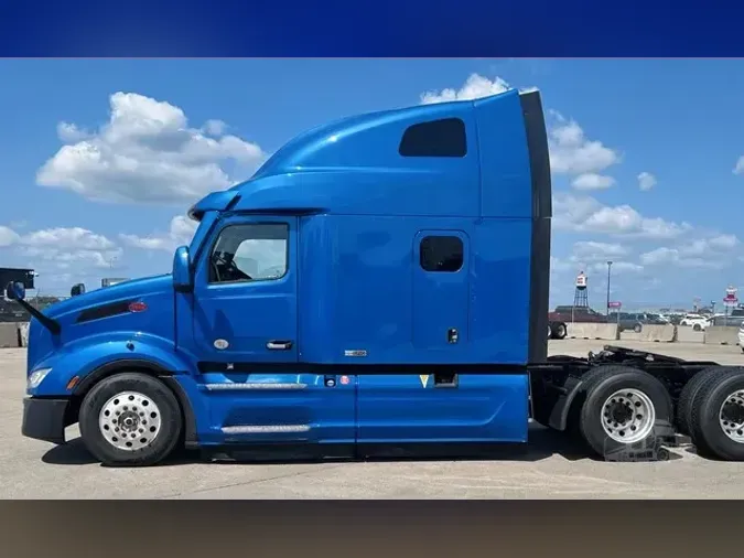2023 PETERBILT 579