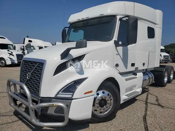 2023 VOLVO VNL64T7404b4ff98918bf3c06940428a61374e2fb