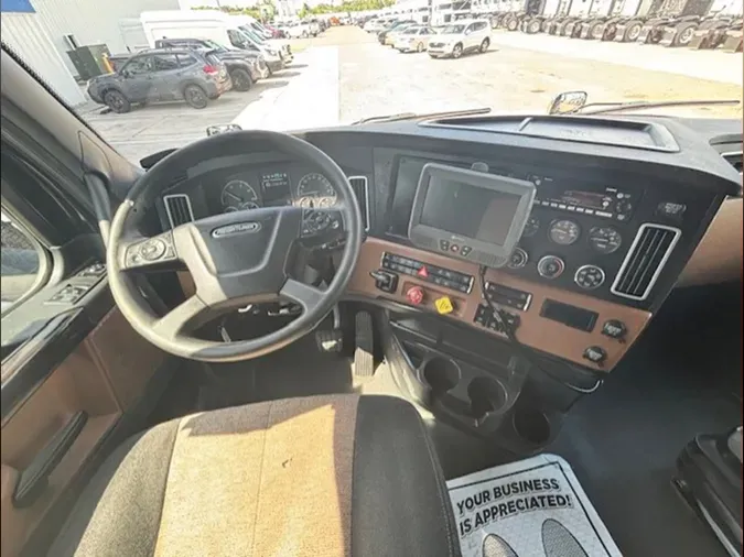 2022 FREIGHTLINER CASCADIA 126