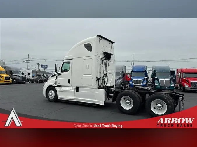 2020 FREIGHTLINER CA126