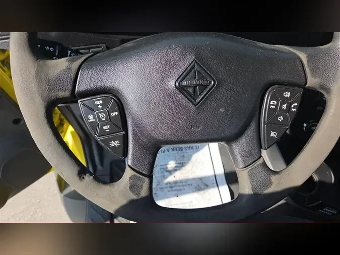 2018 INTERNATIONAL RH613