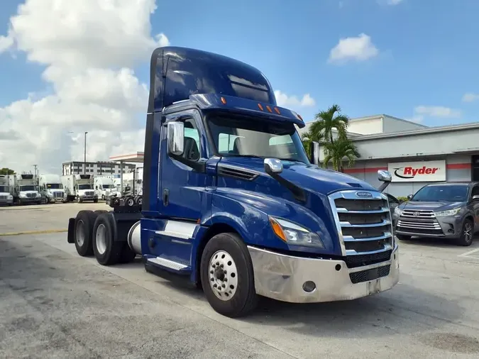 2020 FREIGHTLINER/MERCEDES NEW CASCADIA PX126644b5f28d656a5c22236f6dc1348933819