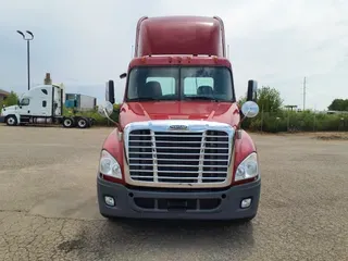 2013 FREIGHTLINER/MERCEDES CASCADIA 125