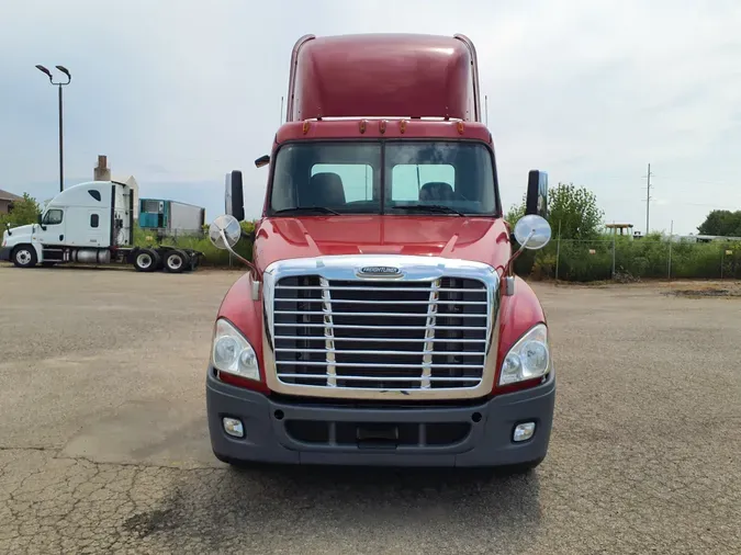 2013 FREIGHTLINER/MERCEDES CASCADIA 1254b5f6789d9f6bff15be5c7aa333f6b7b