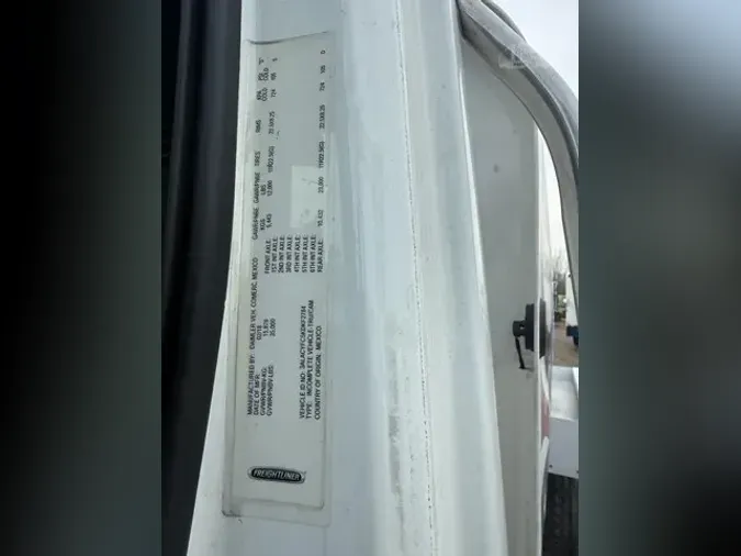 2019 FREIGHTLINER BUSINESS CLASS M2 106