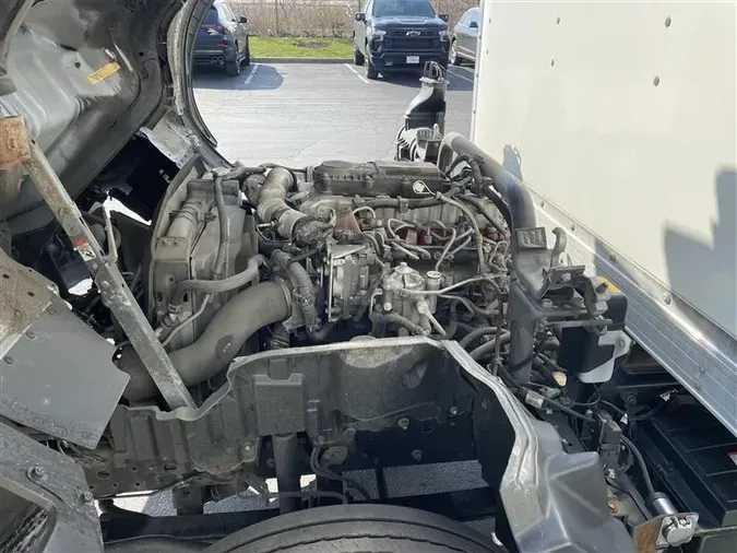 2019 HINO 195