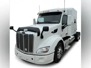 2022 Peterbilt 579