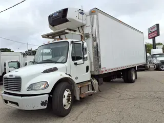 2017 FREIGHTLINER/MERCEDES M2 106