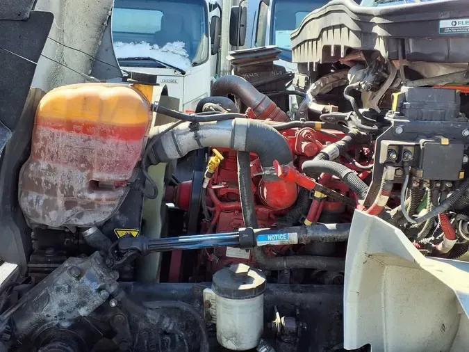 2019 NAVISTAR INTERNATIONAL 4300