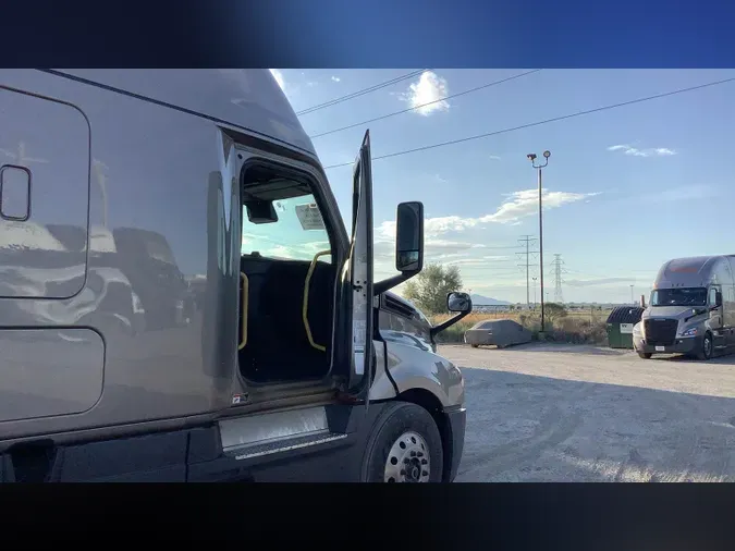 2024 Freightliner Cascadia 1264b6fa81cb78d2d8fd2f1395ddda6789a