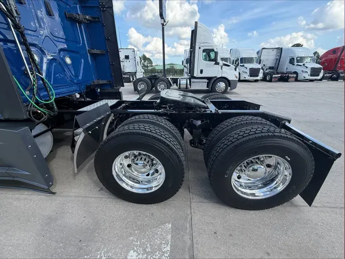 2022 Freightliner Cascadia 126 Sl