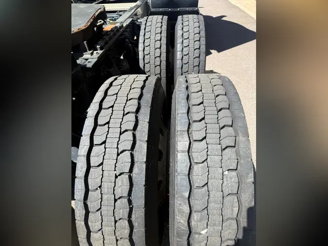 2022 International LT625