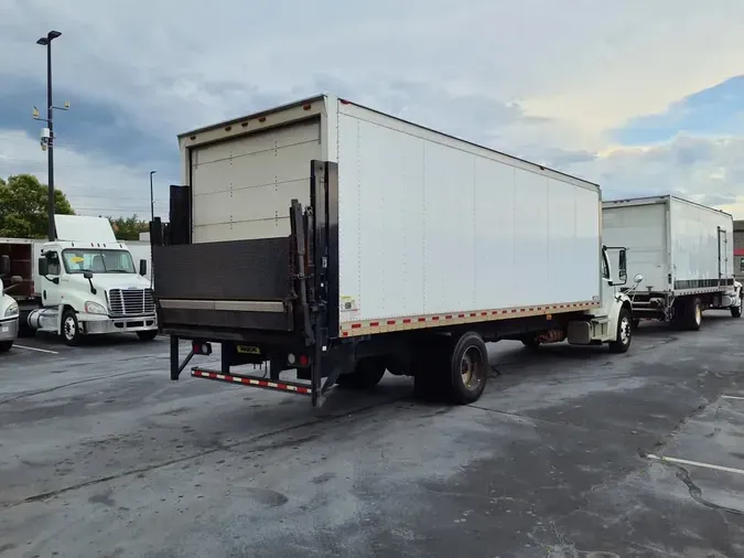 2018 FREIGHTLINER M2 106