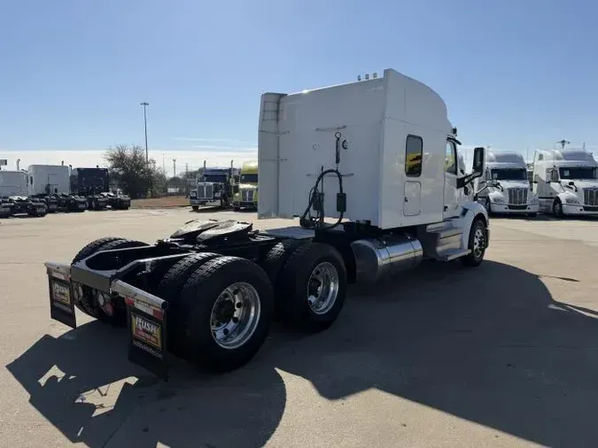 2022 Peterbilt 579