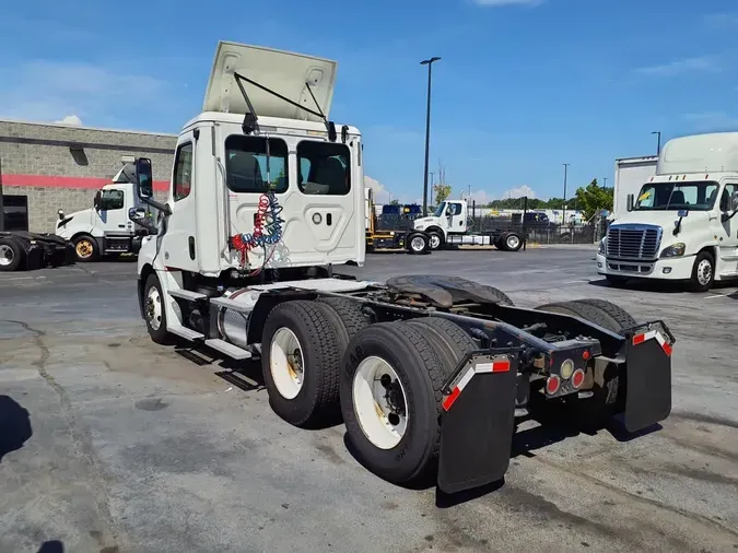 2018 FREIGHTLINER NEW CASCADIA PX12664