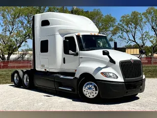 2022 INT LT625 6x4