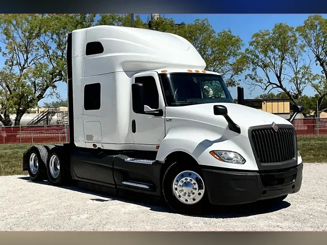 2022 INT LT625 6x44b778a0c9eceed041eca4eb83f6b0743