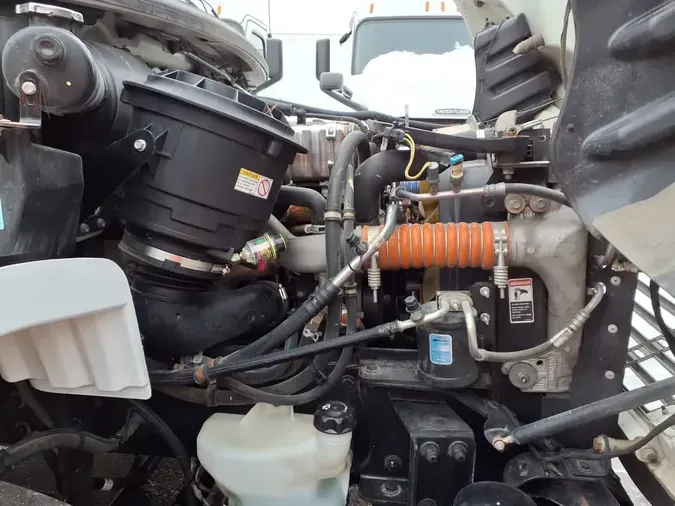 2019 FREIGHTLINER/MERCEDES M2 106