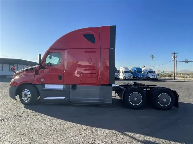 2021 FREIGHTLINER CA126