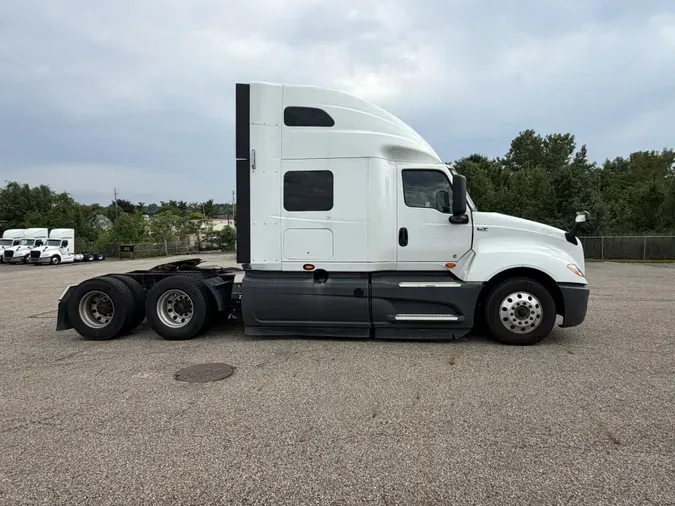 2022 International LT625