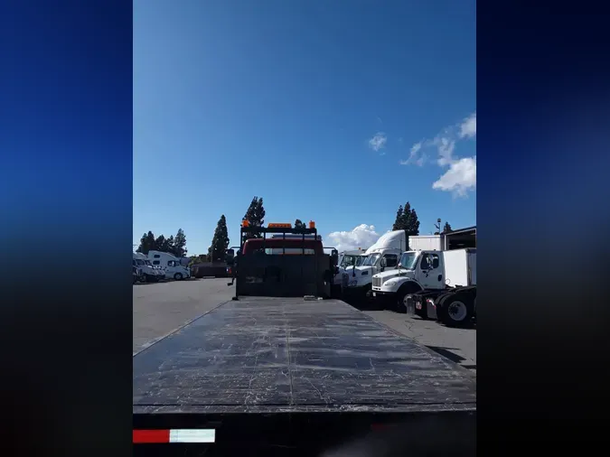 2018 FREIGHTLINER/MERCEDES M2 106