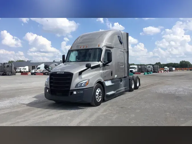 2022 Freightliner Cascadia 126
