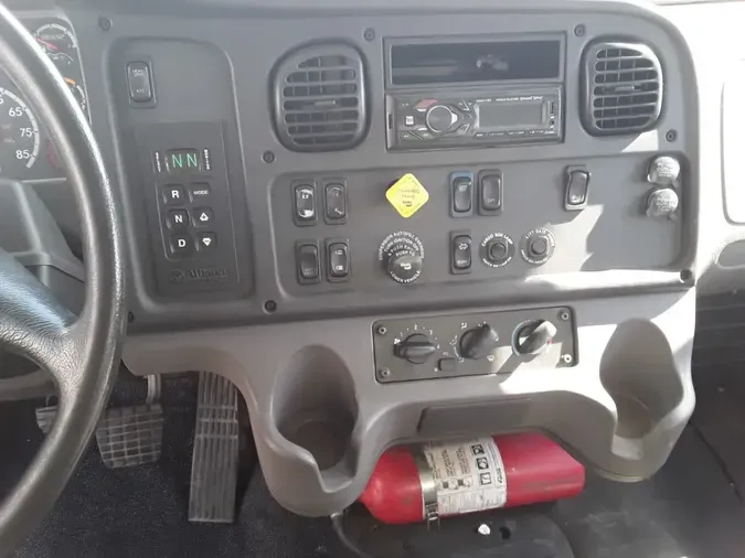 2019 FREIGHTLINER/MERCEDES M2 106